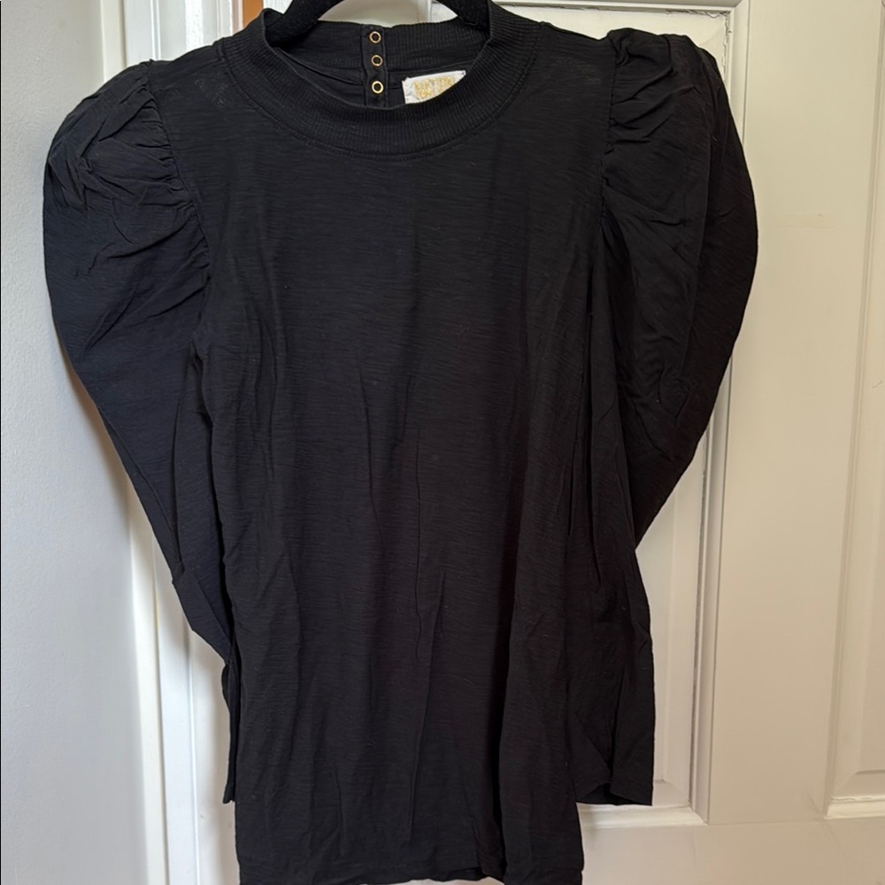 Nation LTD Zoe Tee small black